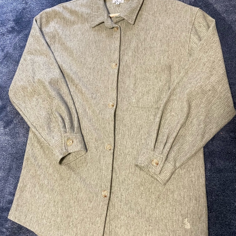 Women’s sage green long sleeve button-up over-shirt size medium
